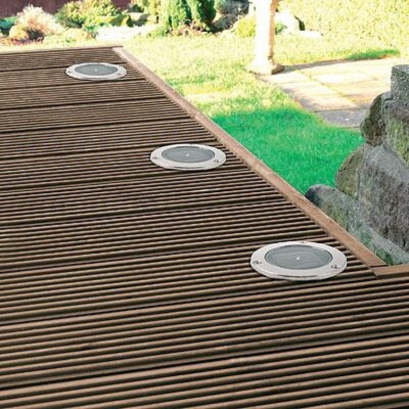 Solcelle lampe til gulv og jord